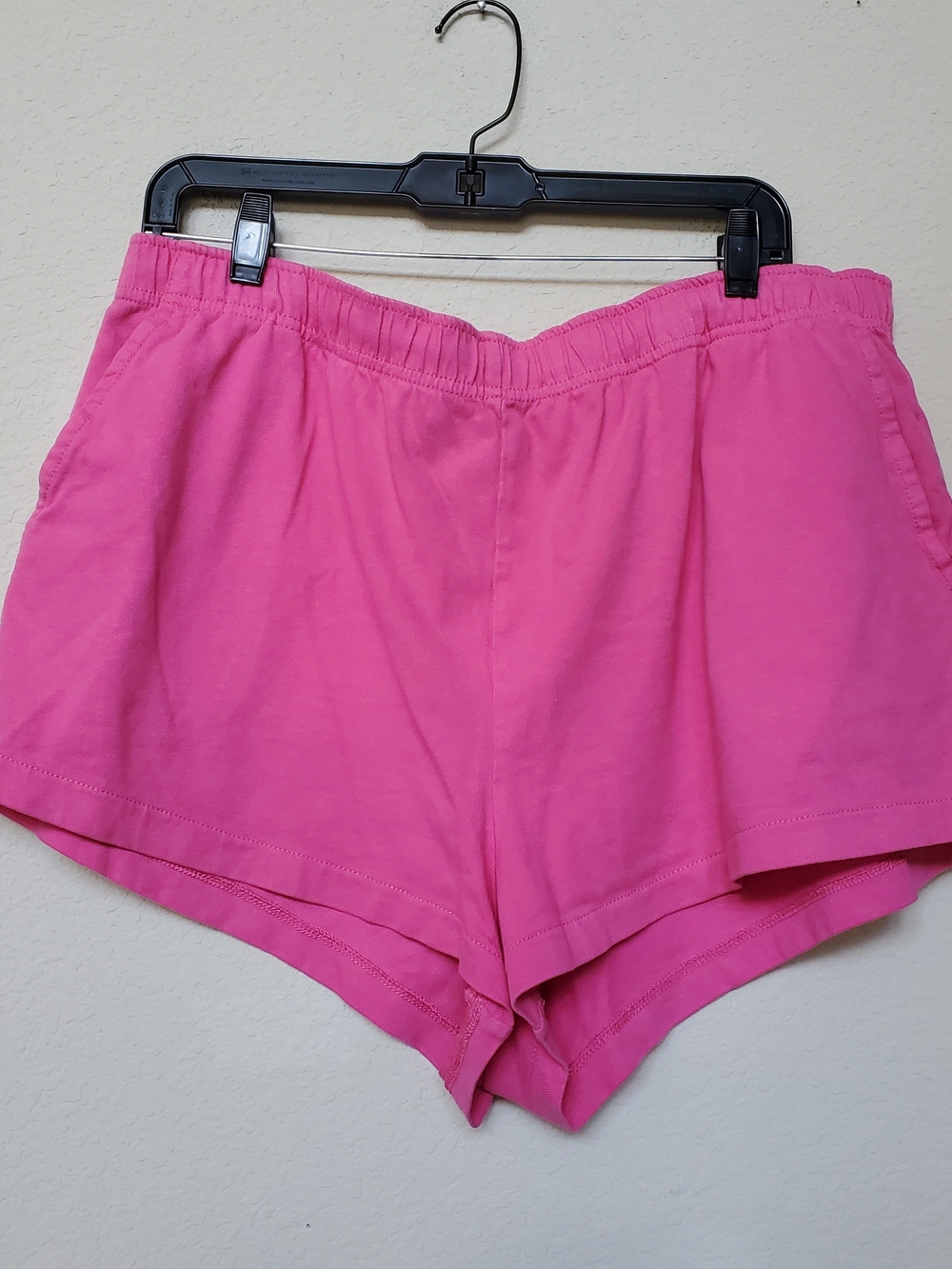 American Eagle Outfitters Hot Pink Athletic Lounge Shorts. Size Large